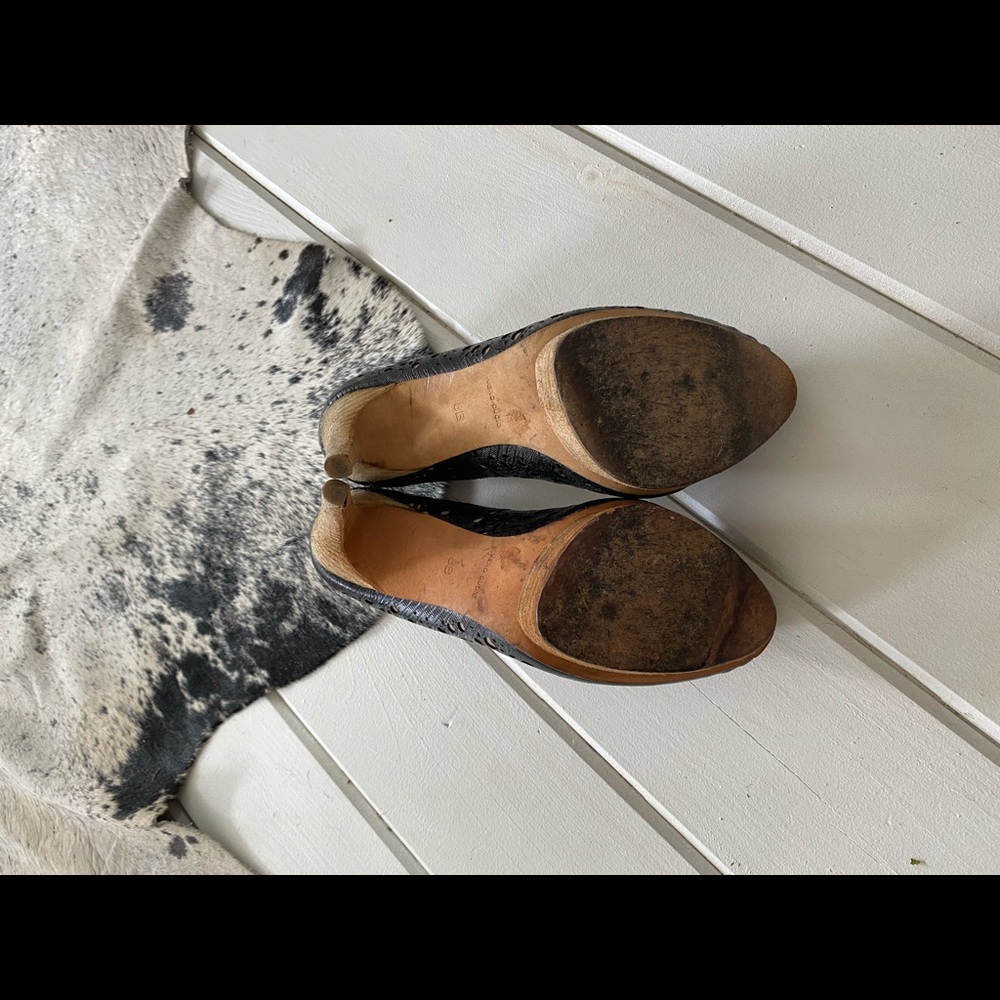 BCBGMaxAzria Heels - Picture 7 of 7